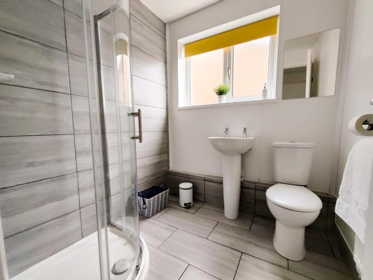 2br-gayton Apt-free Parking-wifi-full Kitchen-workers Apartment Doncaster