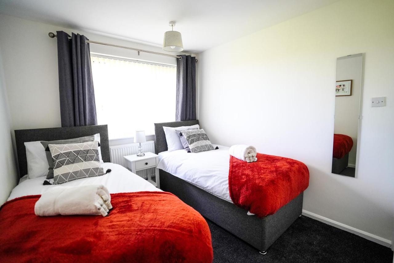 Apartment 2br-gayton Apt-free Parking-wifi-full Kitchen-workers Doncaster